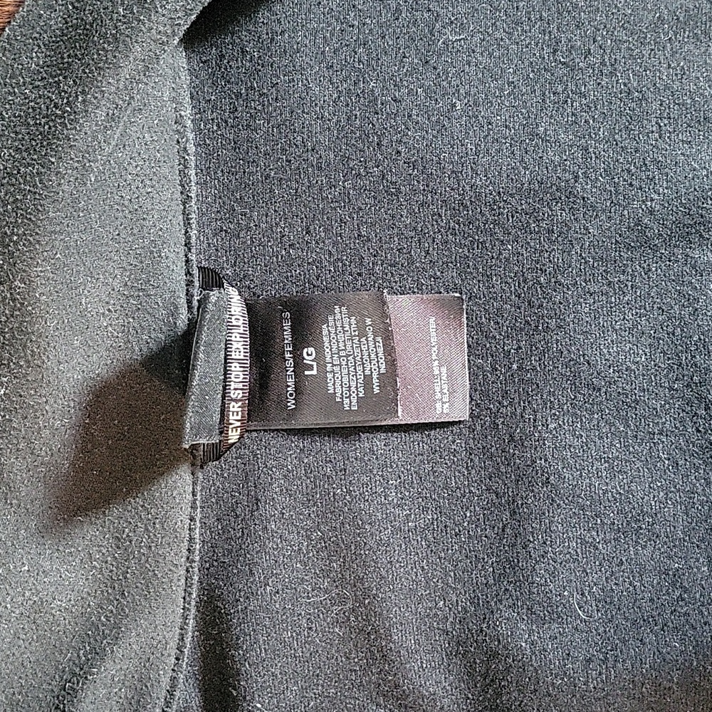 North Face Large Black Shell Jacket - image 4